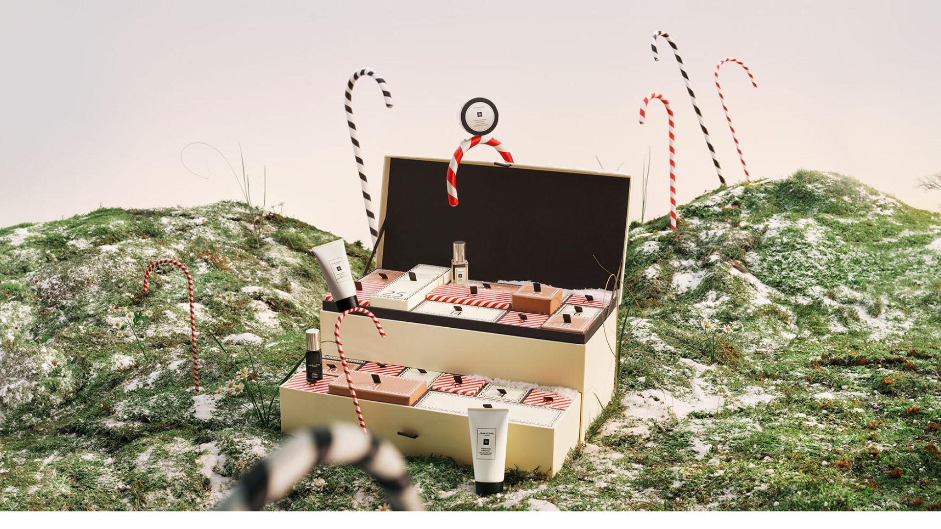 Jo Malone London لقد وصل تقويم اله